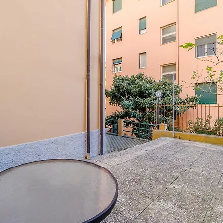 Guesthost - Charm And Comfort In The Heart Of Апартаменты