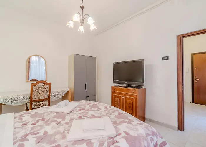 아파트 Guesthost - Charm And Comfort In The Heart Of 제노바