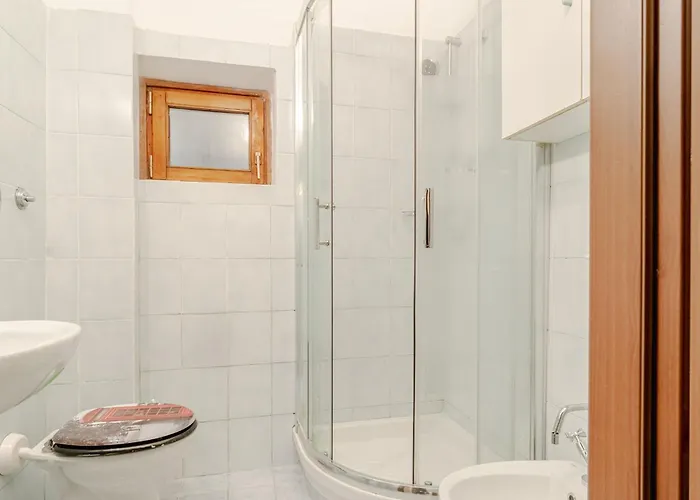 Guesthost - Charm And Comfort In The Heart Of *