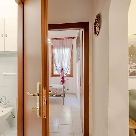 Lejlighed Guesthost - Charm And Comfort In The Heart Of Genova