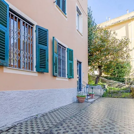 Guesthost - Charm And Comfort In The Heart Of Genova